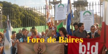 Abrazo solidario al Monumento de Cristóbal Colòn