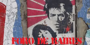 Un claro homenaje a músicos internacionales y el Arte urbano en general en Plaza Julio Cortázar