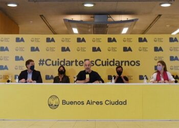 Rodríguez Larreta: “Volverán gradualmente los alumnos de primaria y secundaria antes de fin de año”