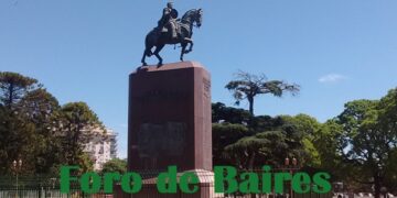 El monumento  a Juan Manuel de Rosas en el día de la batalla «Vuelta de Obligado»