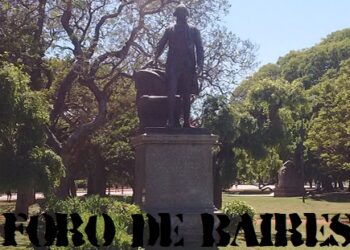El monumento a George Washington cerca de la Embajada de Estados Unidos
