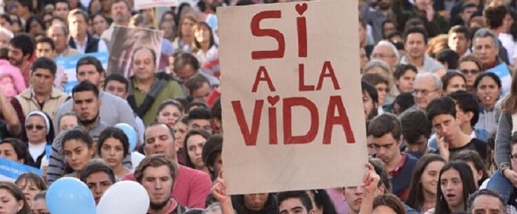Obispos «alientan fervientemente» a manifestarse a favor de la vida el #28N