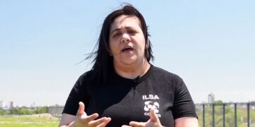 ¿Cómo es el trabajo de la intérprete de lengua de señas en pandemia?