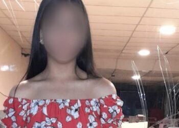 La Policía de la Ciudad detuvo a una mujer que intentó comprar un celular con dólares falsos