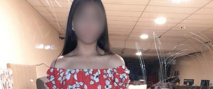 La Policía de la Ciudad detuvo a una mujer que intentó comprar un celular con dólares falsos
