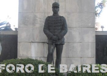 La impecable escultura al Teniente General Pablo Riccheri