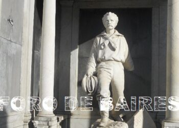 El panteón de la Familia Roverano