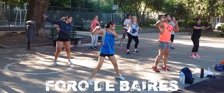 Clases de salsa y entrenamiento en la Plaza Unidad Latinoamericana