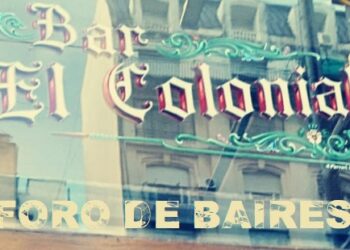 «Experiencia notable», una iniciativa que permite acceder a un catálogo de libros en Cafés y Bares notables porteños