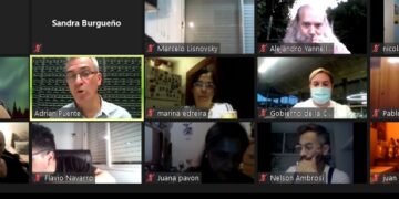 El periodista Adrián Puente realizó una charla vía Zoom sobre las ventajas de la bicicleta