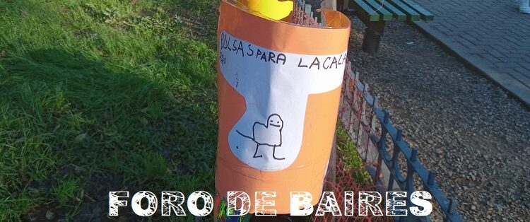 Sin bolsitas negras en las máquinas expendedoras, la crisis llegó a la plaza del barrio y alcanzó a los perros vecinos
