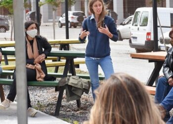 Se llevó a cabo la primera ronda de negocios entre cooperativas barriales y empresas B