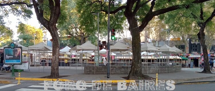 Plaza Julio Cortázar: «Crónica de una feria precoz para el barrio»