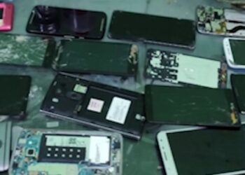 Tres detenidos por comercializar en Balvanera celulares denunciados como robados