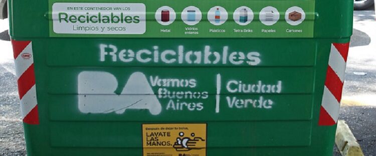 Ya están en el barrio los nuevos contenedores verdes
