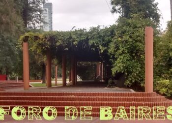 La Plaza República Árabe de Egipto, un inmenso predio arbolado con alternativas para todas las edades