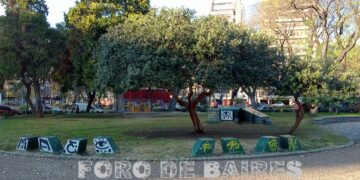 El complejo de plazoletas y espacios verdes del Parque Centenario