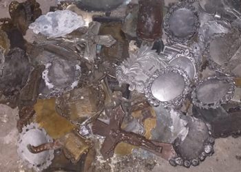 Cuatro detenidos por el robo de placas de bronce en el Cementerio de la Chacarita