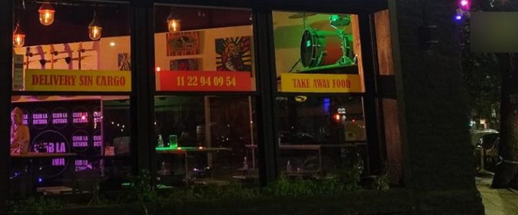 Fue desbaratada una fiesta clandestina con unas cien personas en Palermo: dos encargadas detenidas