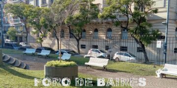 La Plaza del lector es como un gran patio cultural en la paqueta esquina de Las Heras y Agüero