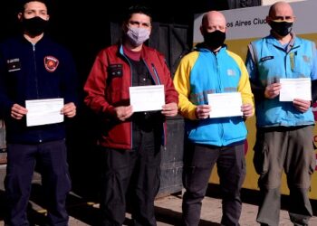 La Ciudad comenzó a vacunar con la segunda dosis al personal estratégico de seguridad