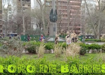 Plaza Almagro es uno de los pocos espacios verdes que integra la Comuna 5