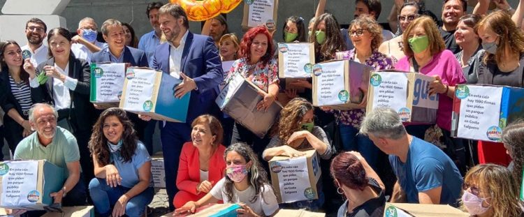 El Frente de Todos porteño presentó más de 50 mil firmas por un parque público en Costa Salguero