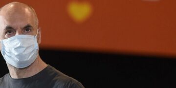 Horacio Rodríguez Larreta anunció que la Ciudad adelanta la aplicación de la tercera dosis al quinto mes de la segunda
