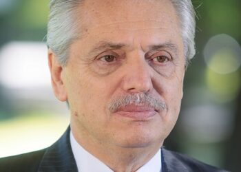 El presidente anunció un acuerdo con el FMI que permitirá “llevar adelante nuestra política de crecimiento, desarrollo y justicia social”