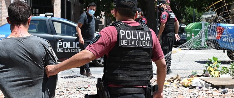 Con el aporte de las cámaras de seguridad, cayó un arrebatador en Chacarita