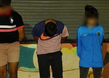 Cinco detenidos por arrebatar celulares en semáforos de Balvanera