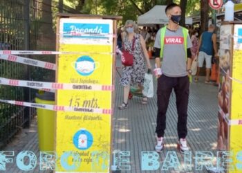 La feria itinerante Plaza Alférez Sobral atiene los Domingos