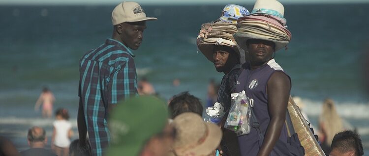 Borom Taxi, una película de Andrés Guerberoff