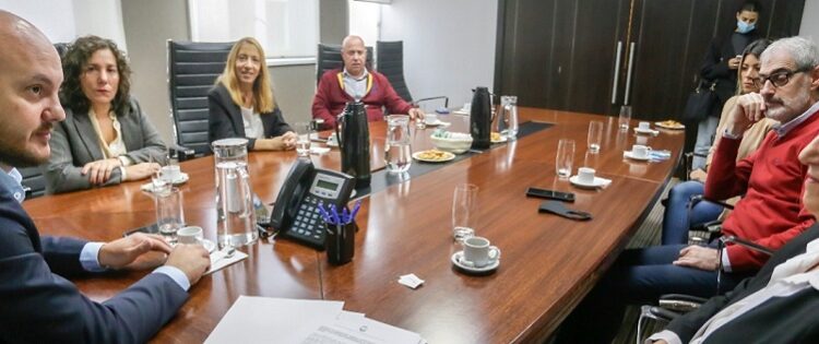 La Ciudad y la UTEDYC firman un convenio de cooperación para garantizar condiciones de trabajo