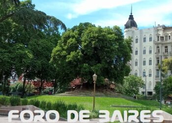 La Plaza Roma, un bello pulmón verde en el barrio de San Nicolás