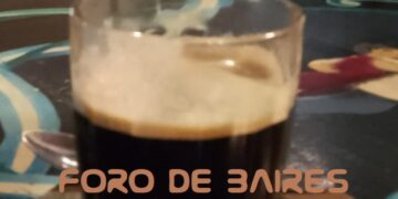 La sensualidad y exquisitez de beber un auténtico café porteño