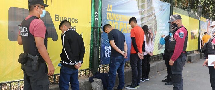 Cuatro detenidos, entre ellos un menor, por intento de robo con inhibidor de señal en Palermo