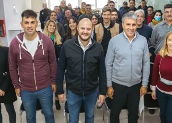 La Ciudad y la Unión Trabajadores de Carga y Descarga de la República Argentina firmaron un convenio para la detección del trabajo no registrado