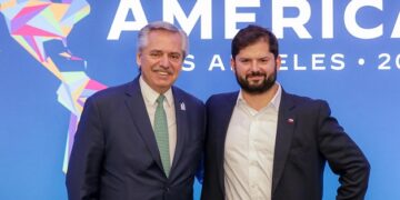El presidente anunció junto a su par chileno que Argentina provee desde el 1° de junio 300.000 metros cúbicos de gas al país trasandino