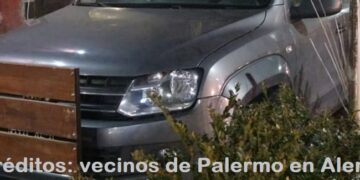 En el Restaurante Caldén, el dueño ha tomado el deck como estacionamiento propio