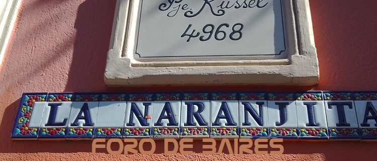 Las calles y esquinas pintarrajeadas de Palermo Soho son la atracción de los pasantes