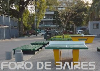 Las mesas de ping pong y el furor de un deporte que se afinca en las plazas del barrio de Palermo