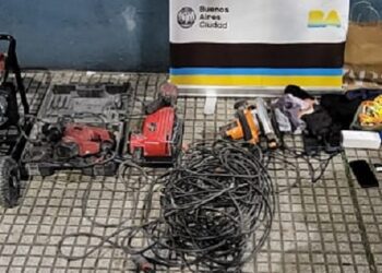La Policía de la Ciudad capturó a cuatro delincuentes, autores de millonario robo de relojes en un shopping