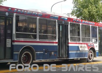 Colectivos seguirán con servicio reducido en AMBA a pesar de compromiso de Transporte de pagar deuda