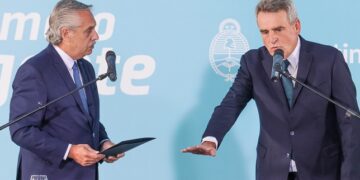 Rossi dijo que va a aportar su «experiencia» para que el FdT tenga «buena potencialidad electoral»