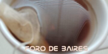 ¿El té debe tomarse con el saquito dentro o fuera de la taza?