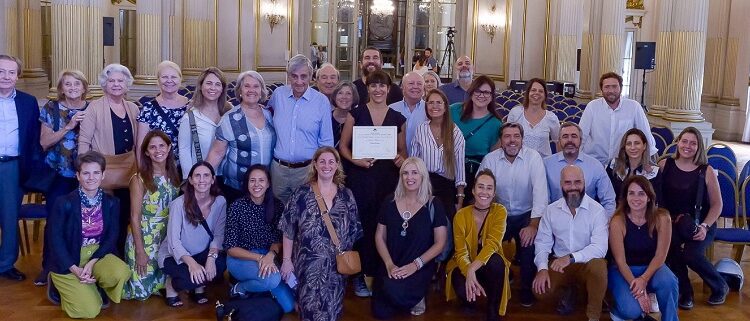Mora Verón fue reconocida como Personalidad Destacada