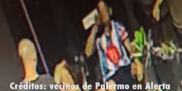 Trapitos apurando a los que llegan en Pasaje Soria y Thames