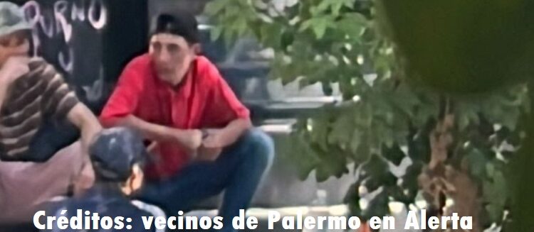 Trapitos fumando marihuana en Santa Rosa entre Uriarte y Thames
