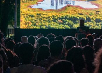 Vuelve “Cine Botánico bajo las estrellas” con Ricardo Darín y Adrián Suar